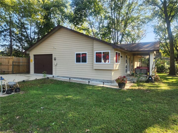 Property Photo:  110 Walker Street  AR 72949 