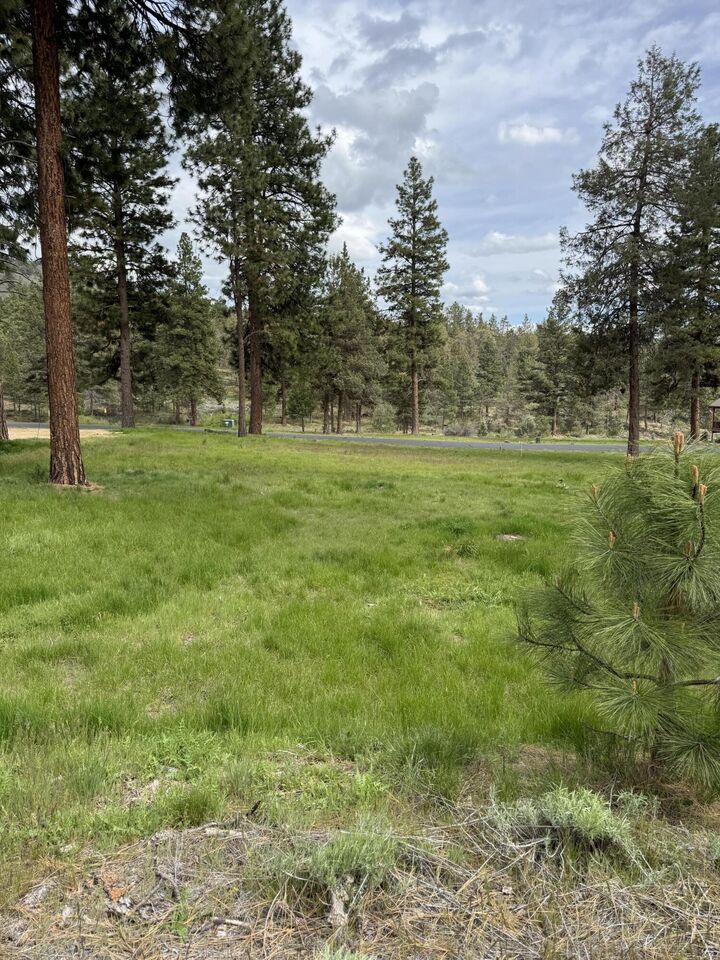 Property Photo:  1075 Timber Ridge Loop  OR 97601 