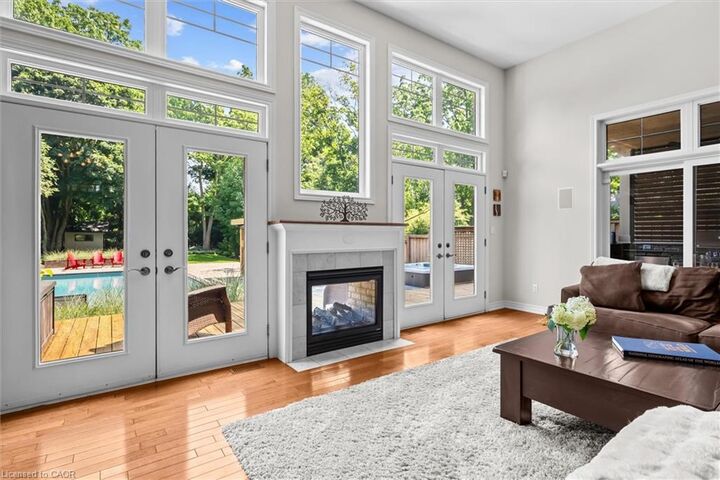 Property Photo: 373 Torrance Street ON L7R 2R7