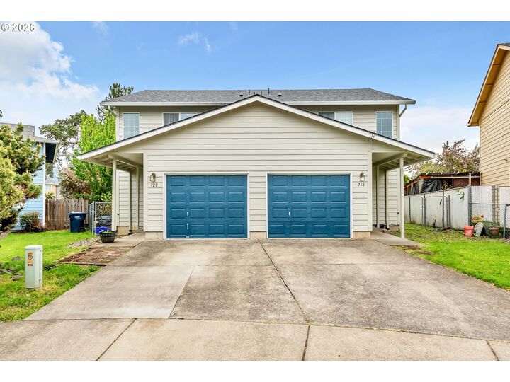 Property Photo:  718/720 Oakdale Ave  OR 97477 