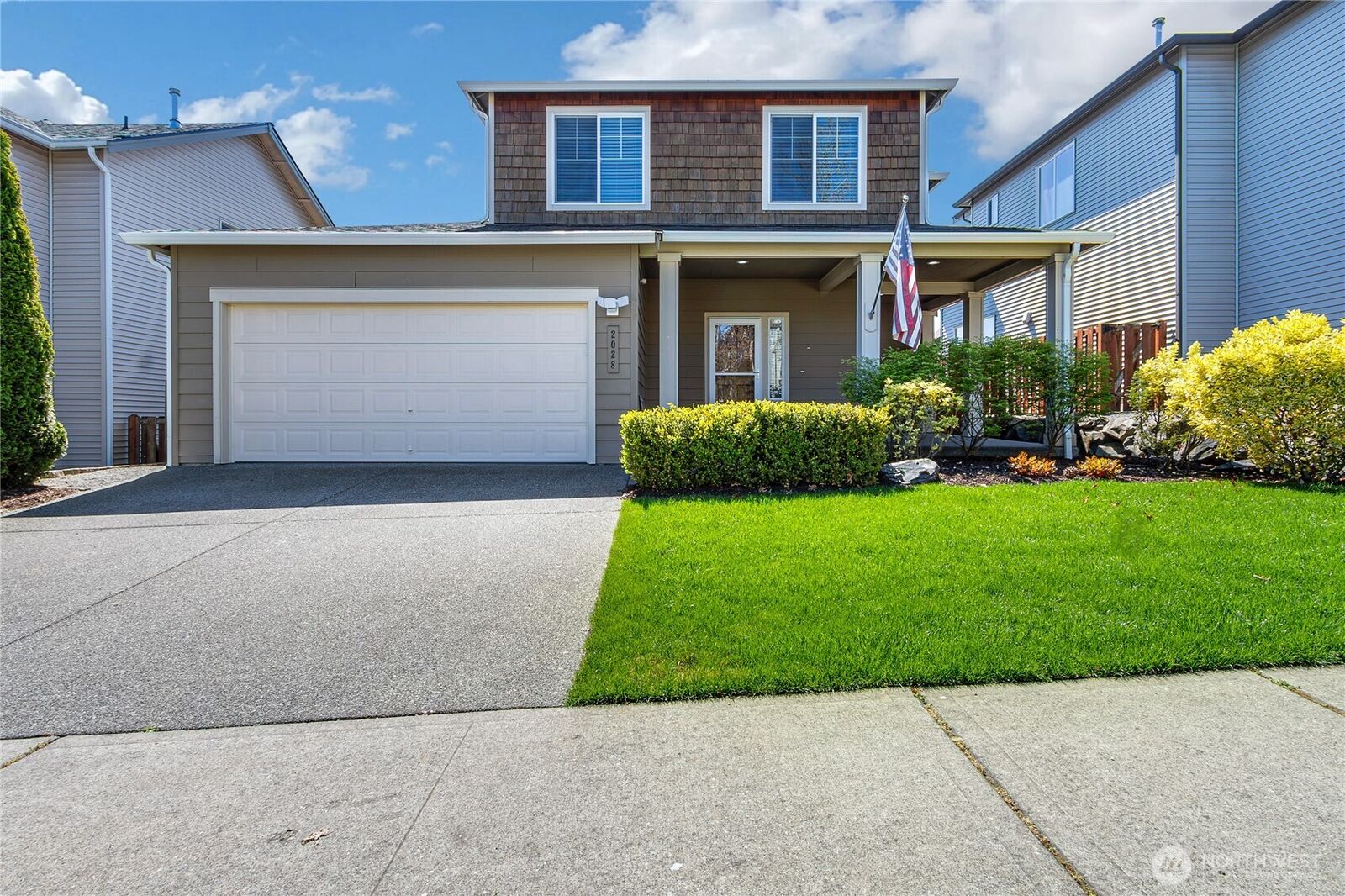 Property Photo: 2028 63rd Street SE WA 98092