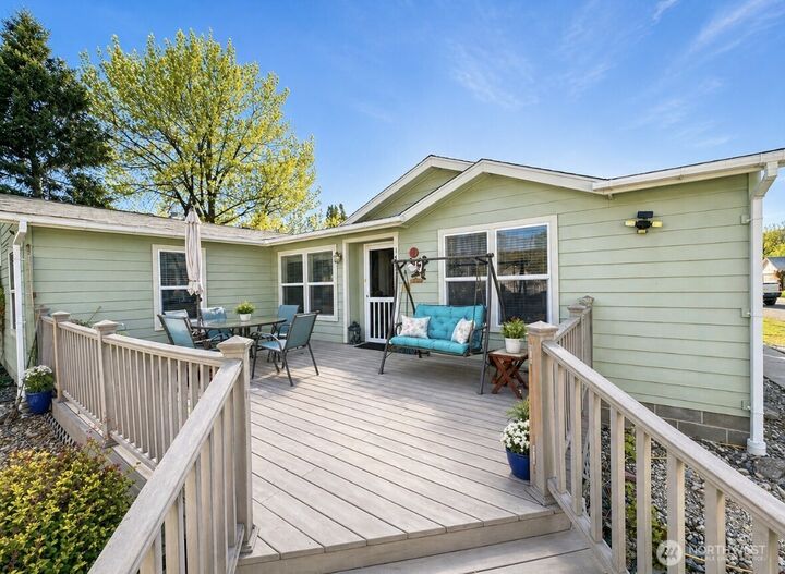 Property Photo:  1408  Elm Street  WA 98844 