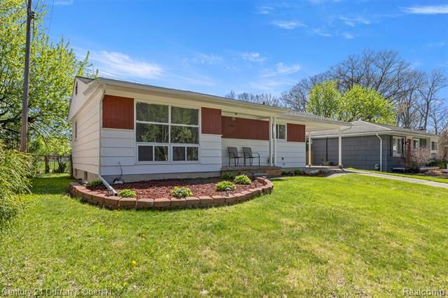 Property Photo:  2269 S Circle Drive  MI 48103 