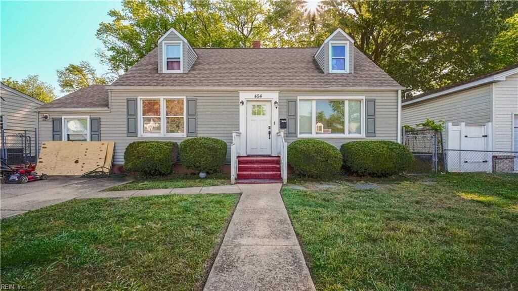 Property Photo:  454 Algonquin Rd  VA 23661 