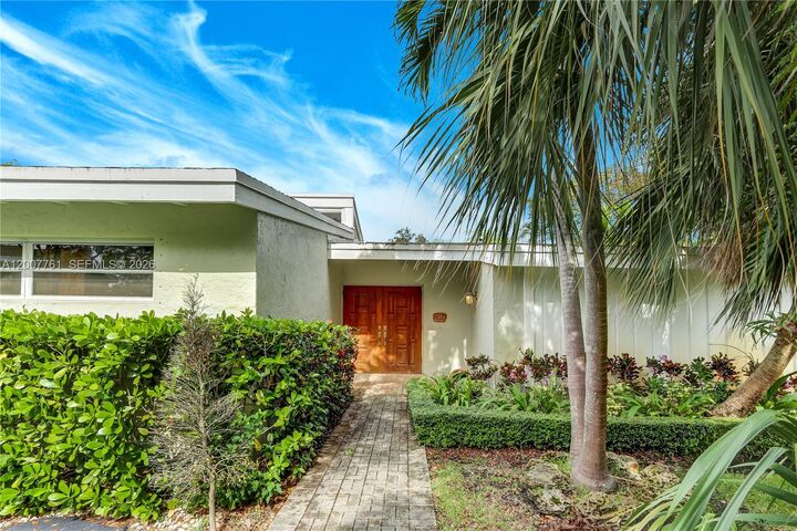 Property Photo:  9103 SW 78th Pl --  FL 33156 