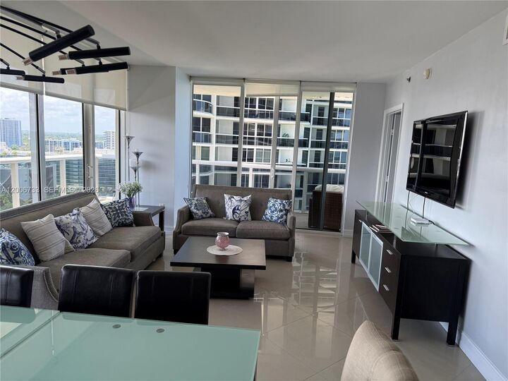 Property Photo:  1830 S Ocean Dr 1708  FL 33009 