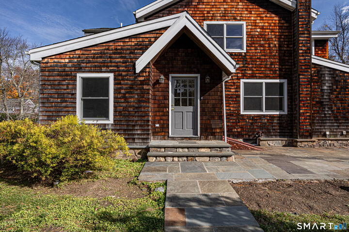 Property Photo:  266 Newtown Turnpike  CT 06883 