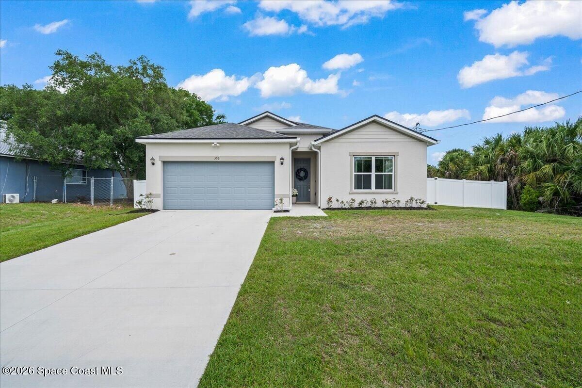 Property Photo:  509 Lambright Street SW  FL 32908 