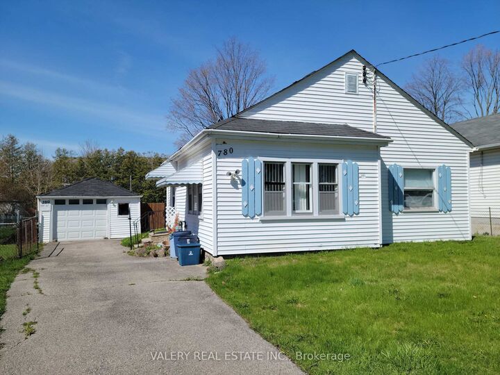 Property Photo: 780 Liverpool Road ON L1W 1S1