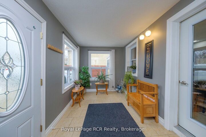 Property Photo: 335 Ross Street ON N0G 2H0