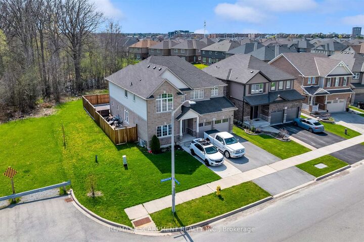 Property Photo: 1 Elderberry Road ON L2V 0E7