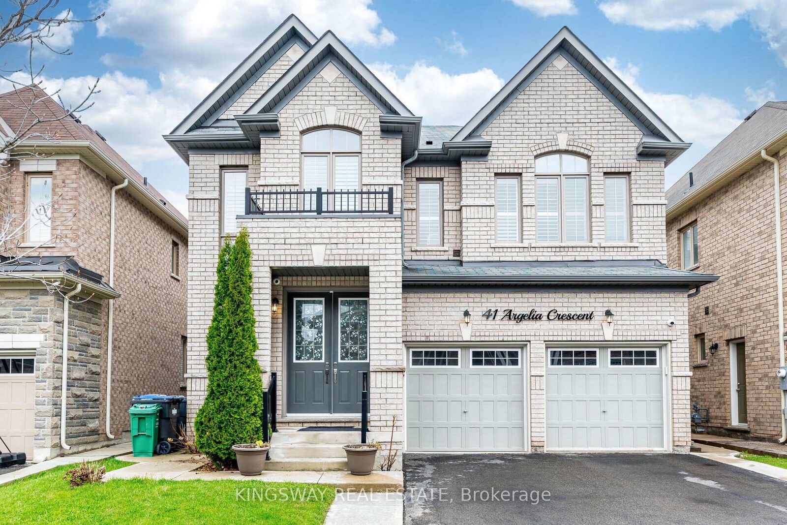 Property Photo:  41 Argelia Crescent  ON L6X 5N5 