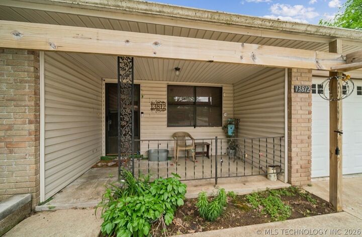 Property Photo:  13812 S 296th East Avenue  OK 74429 