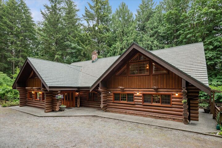 Property Photo: 1315 Spruston Rd BC V9X 1S8