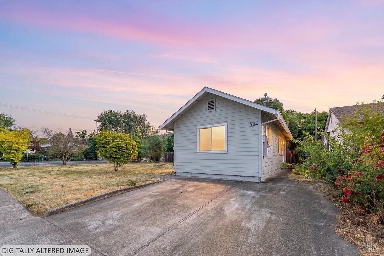 Property Photo:  402 Grove Avenue  CA 95482 