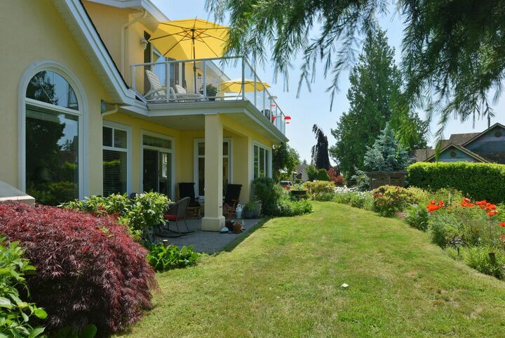 397 Vernon Place — photo 1