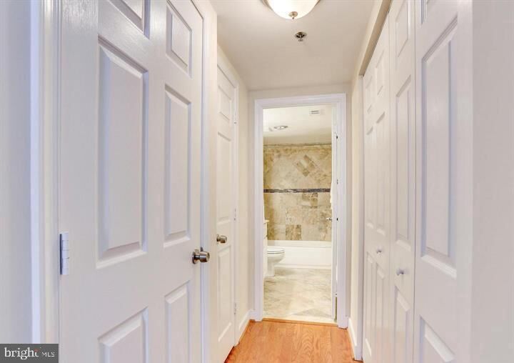 Property Photo:  1045 N Utah Street 2-602  VA 22201 