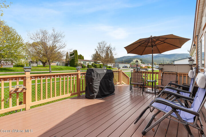 Property Photo:  2204 W Pellinore Way  ID 83854 