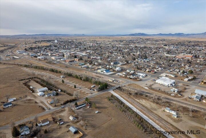 Property Photo: 757 E Oak Ct WY 82201