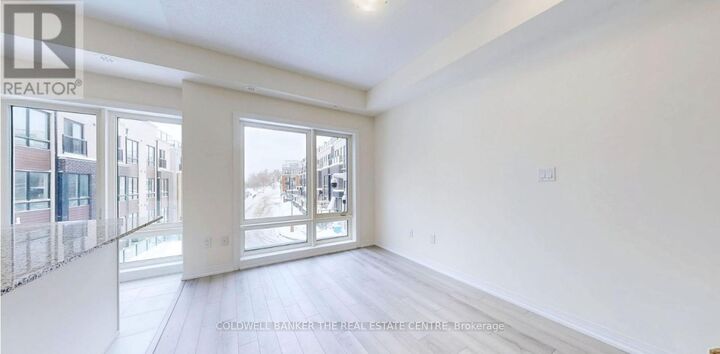 Property Photo: 165 Tapscott Road 32 ON M1B 0E8