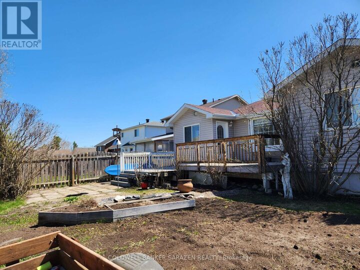 Property Photo:  105 McLachlin Street South  ON K7S 3Y5 