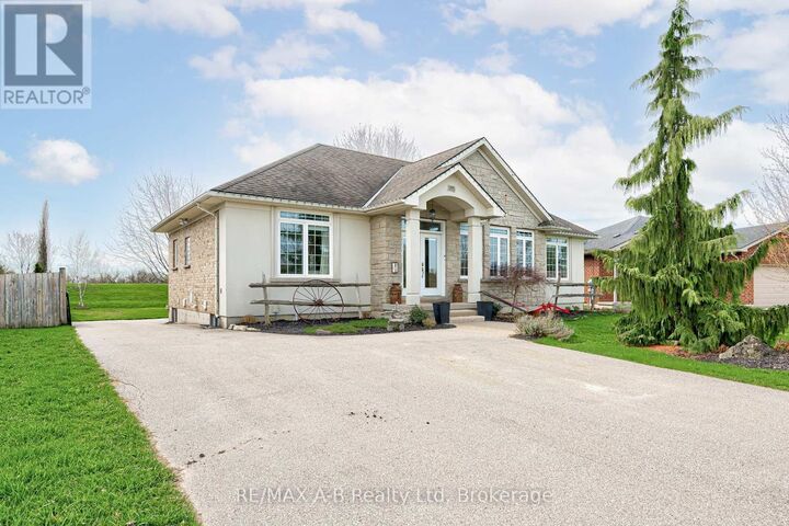 Property Photo: 296 Glass Street ON N4X 1E5