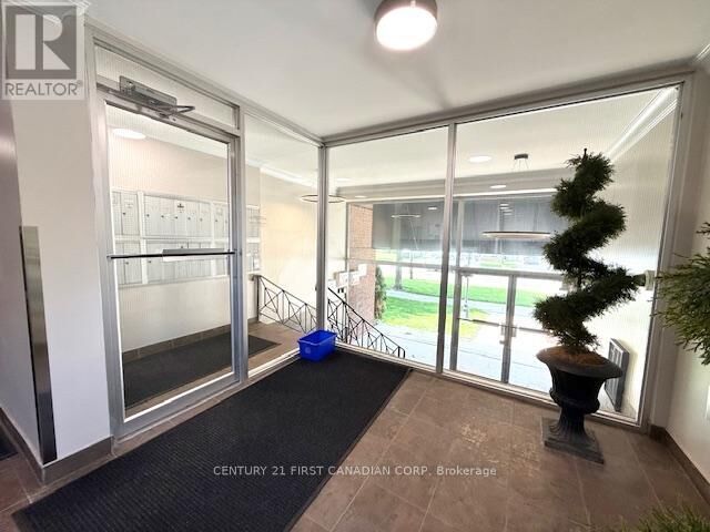 Property Photo: 570 William Street 401 ON N6B 3E9