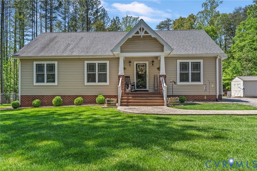 Property Photo: 814 Manchester Road VA 23024