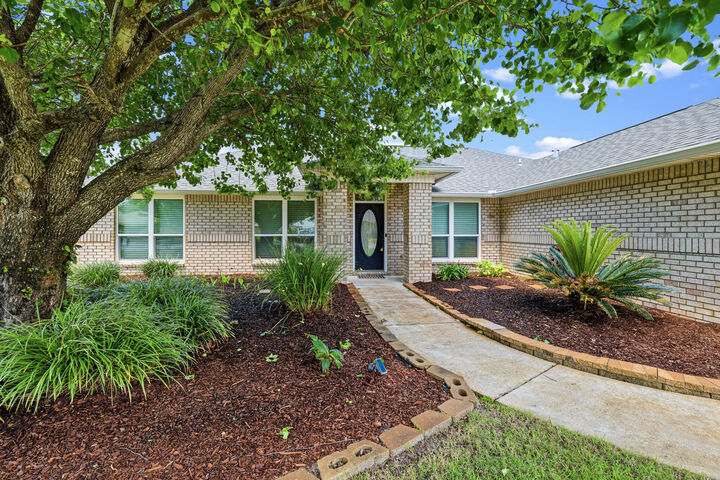 Property Photo:  1682 Beachside Drive  FL 32506 
