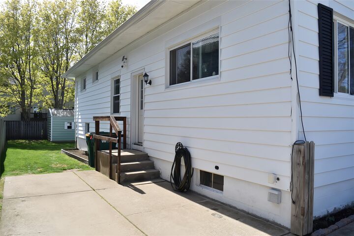 Property Photo:  612 Montpelier Avenue  PA 16505 