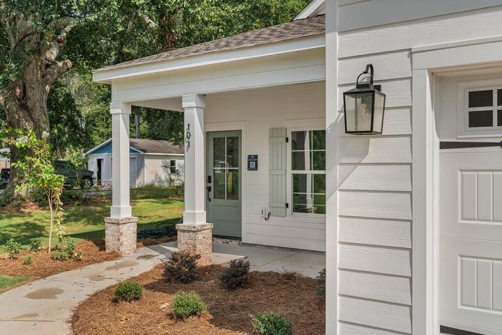 Property Photo:  101 Chinaberry Street  GA 31822 