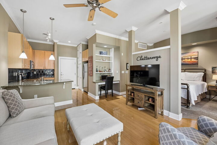 Property Photo: 129 Walnut Street TN 37403