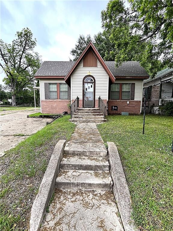 Property Photo:  338 Main Street  LA 71360 