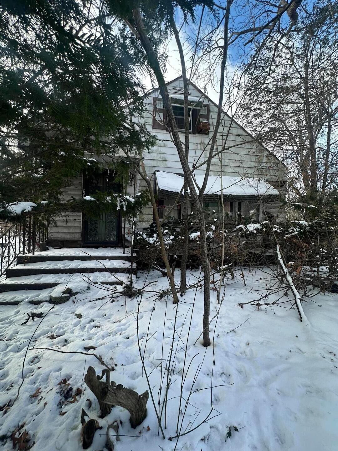 Property Photo:  2012 Hovey Place  IN 46406 