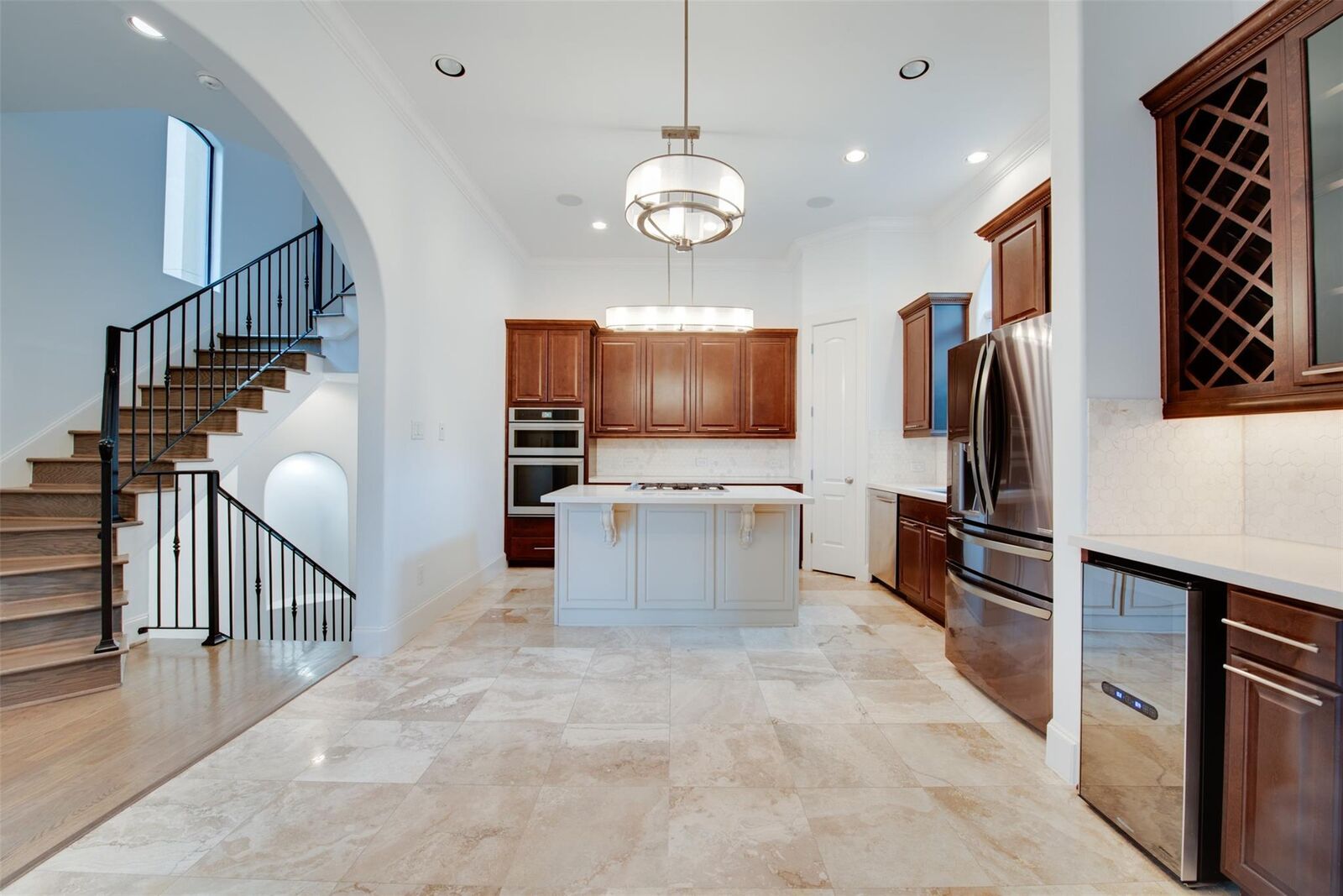 Property Photo:  705 Malone Street B  TX 77007 