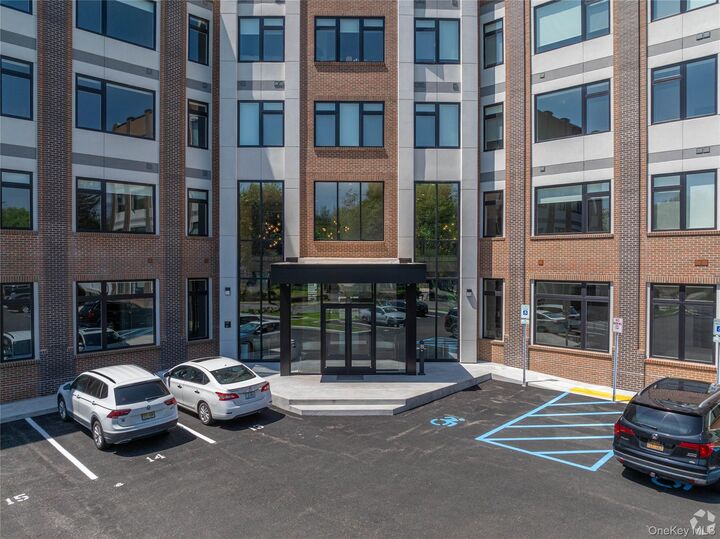 Property Photo:  15 Washington Avenue 102  NY 10901 