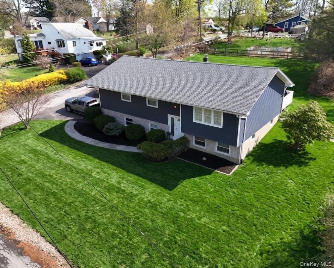 Property Photo:  7 Bryant Road  NY 10512 