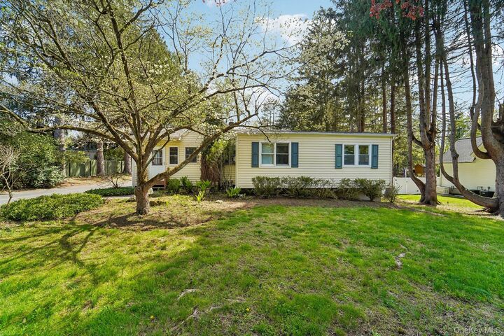 Property Photo:  30 Pine Lane  NY 10956 