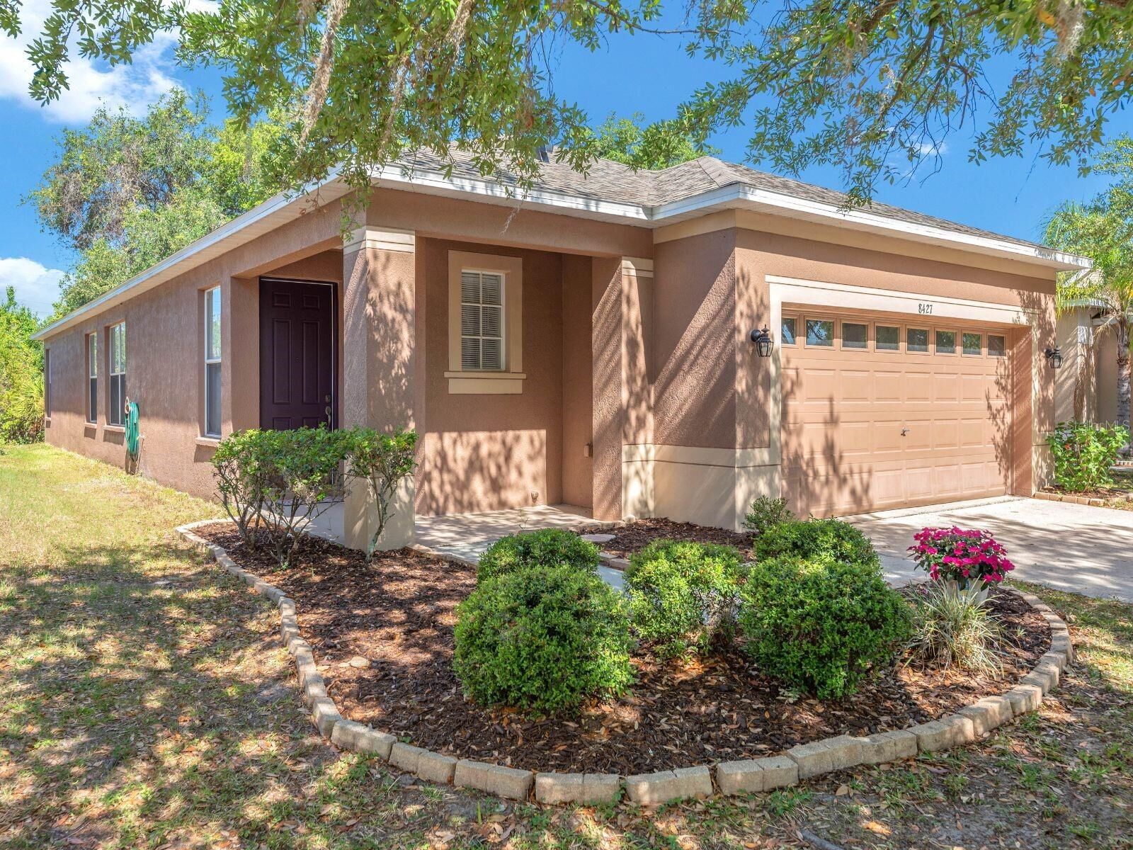 Property Photo: 8427 Deer Chase Drive FL 33578
