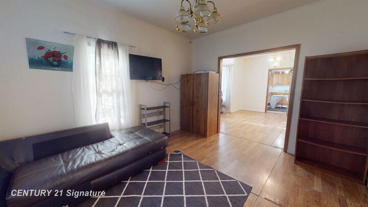 Property Photo:  2731 E Holland Avenue  MI 48601 