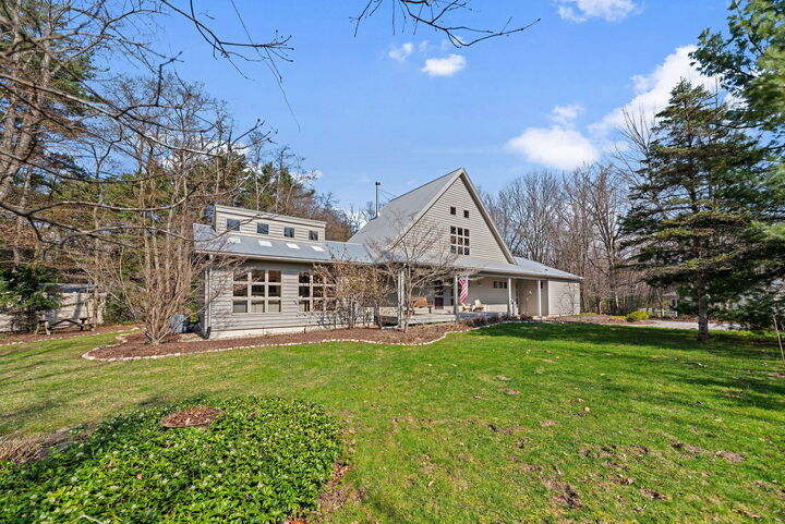 Property Photo:  13670 Cottonwood Lane  MI 49115 