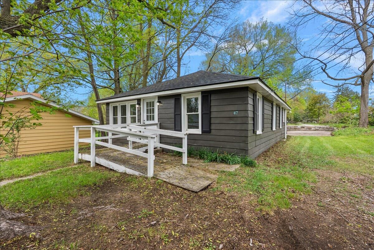 Property Photo:  47 Wayne Street  MI 49010 
