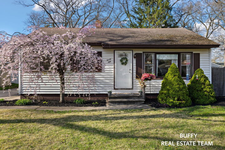 Property Photo:  2050 Marvin Avenue  MI 49442 