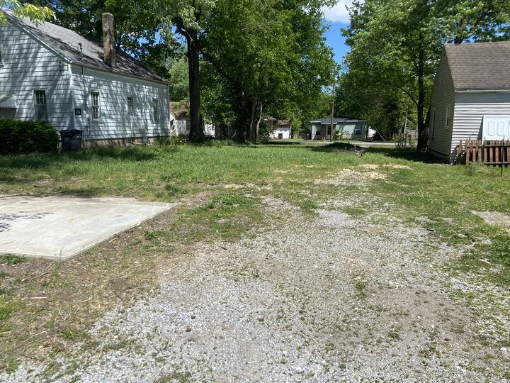 Property Photo:  704 N James Street  IL 62901 