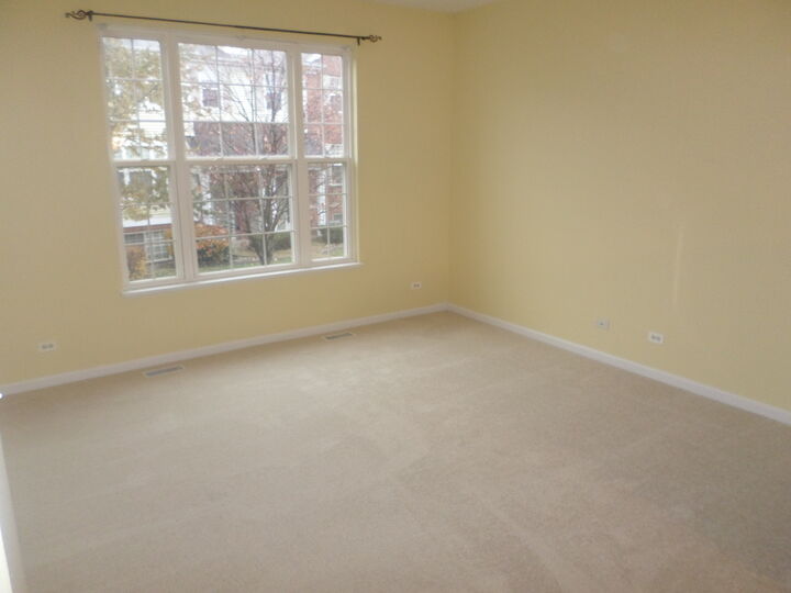 Property Photo:  652 N Hidden Prairie Court  IL 60067 