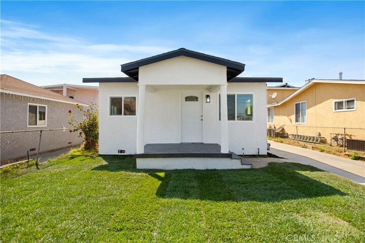 Property Photo:  631 Leonard  CA 90022 