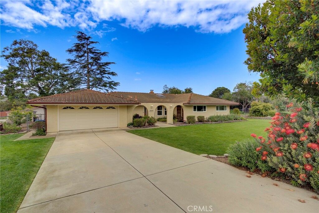 Property Photo:  245 N Las Flores  CA 93444 