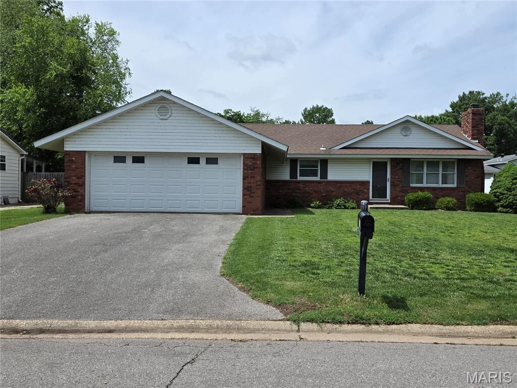 Property Photo: 705 Linden Lane MO 63801