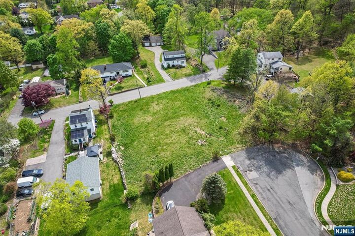 Property Photo:  84-98 Roosevelt  NJ 07508 