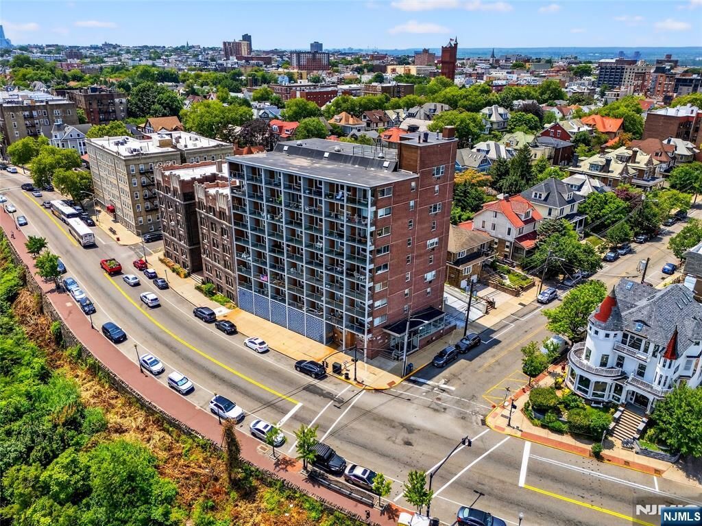 Property Photo:  899 Boulevard East 4O  NJ 07086 